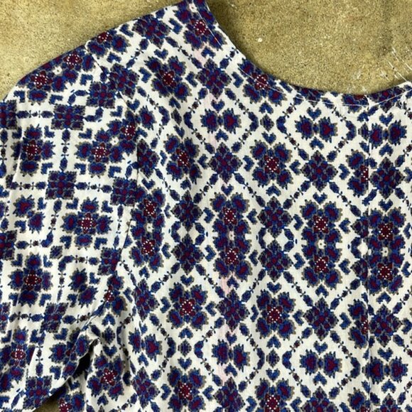 Brandy Melville Blue and White Geometric DressSize: Small - Picture 5 of 7